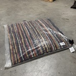 Vloerkussen van gevlochten leer